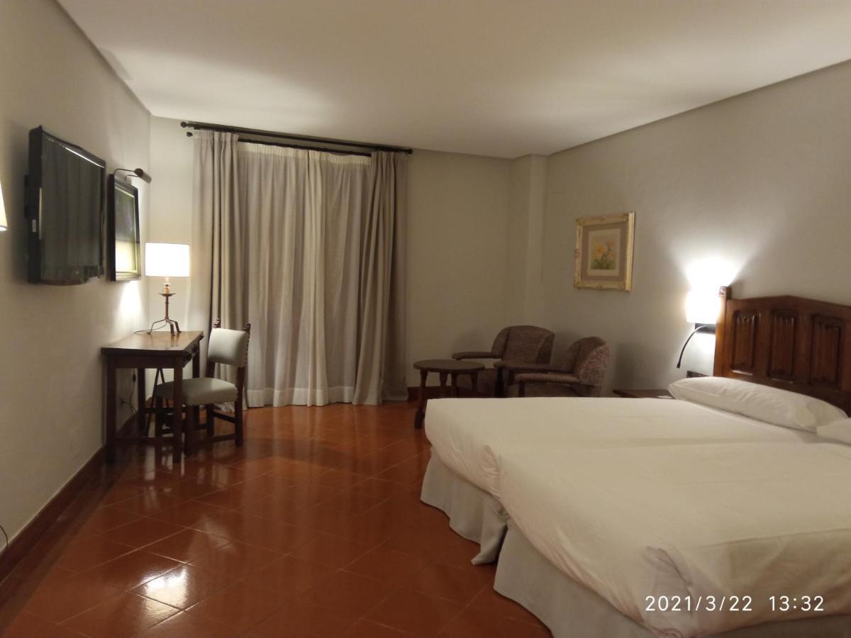 Parador De Santo Domingo De La Calzada Dış mekan fotoğraf